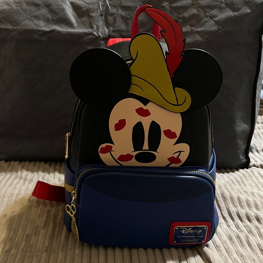 Disney Loungefly Mickey Mouse Kiss Backpack!! Never Been Worn!!